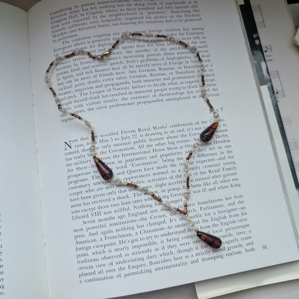 Chic Beaded Necklace with Brown and Gold Accents